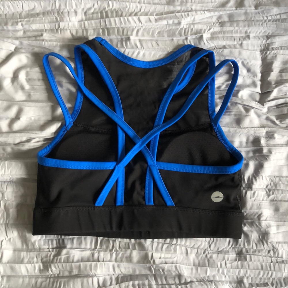 Sports bra